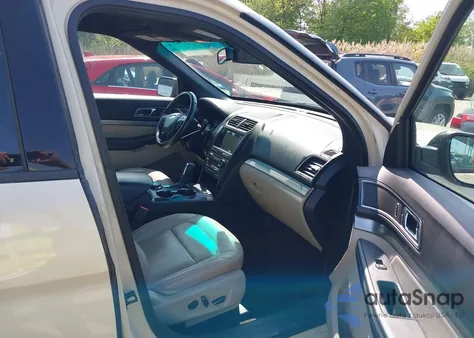 2018 Ford Explorer Xlt z USA, uszkodzony, nr VIN 1FM5K8D83JGB85602